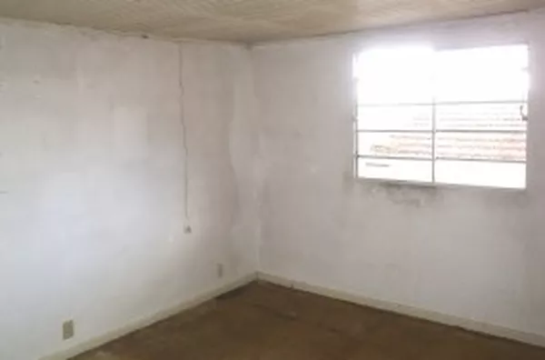 Casa em alvenaria, contendo 02 quartos, sala, cozinha, wc, área de serviço e garagem. - Foto 6