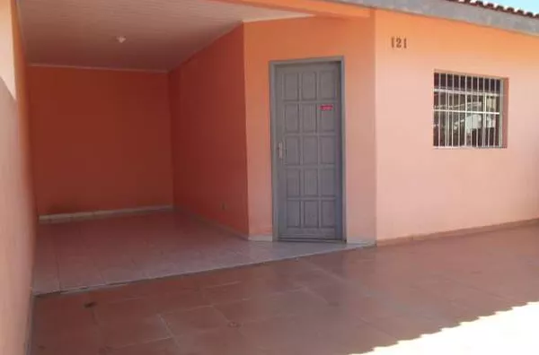 Casa em alvenaria contendo 02 quartos, sala, cozinha, banheiro, área de serviço e garagem. - Foto 2