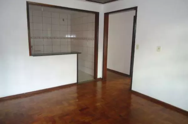 Casa em alvenaria, contendo 02 quartos, 01 suíte, sala, copa, cozinha, wc social, garagem. - Foto 4