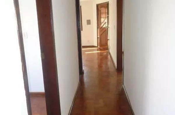 Casa em alvenaria, contendo 02 quartos, 01 suíte, sala, copa, cozinha, wc social, garagem. - Foto 6