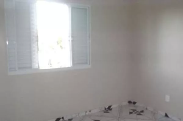 Casa em Alvenaria contendo 2 quartos, sala, cozinha, banheiro, entrada para carro. - Foto 5