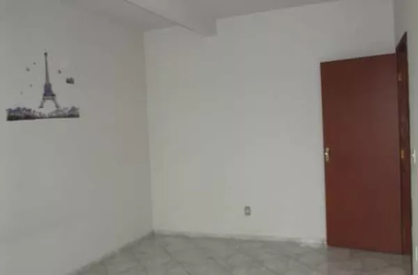 Apartamento contendo 02 quartos, 01 suíte, 01 sala, 01 cozinha, 01 wc social, 01 garagem, lavanderia, área de churrasqueira e varandas. - Foto 5