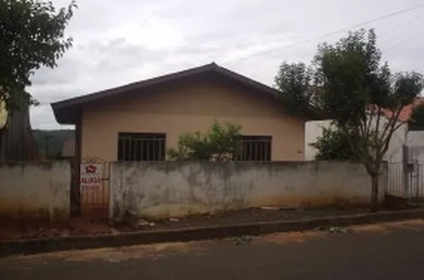 02 CASAS MISTAS:    CASA FRENTE: 03 QUARTOS, 01 SALA, 01 COZINHA, 01 WC SOCIAL, LAVANDERIA E 01 ENTRADA PARA CARRO    CASA FUNDOS: 03 QUARTOS, 01 SALA, 01 COZINHA, 01 WC SOCIAL, LAVANDERIA E 01 ENTRADA PARA CARRO - Foto 1