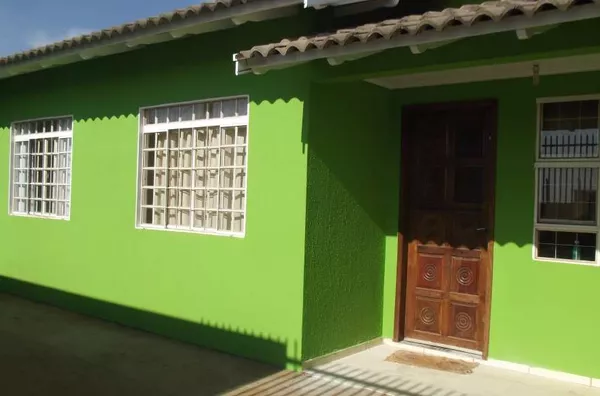 Casa em Alvenaria contendo 3 quartos, sala, cozinha, banheiro, lavanderia, entrada para carro. - Foto 1