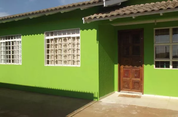 Casa em Alvenaria contendo 3 quartos, sala, cozinha, banheiro, lavanderia, entrada para carro. - Foto 3