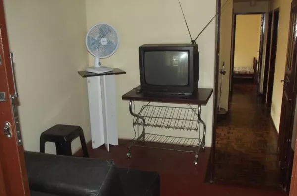 Alojamento para 09 pessoas,com 05 quartos, sala, cozinha,02 banheiros e garagem. Obs: É possivel instalar 9 beliches p/18 pessoas - Foto 4