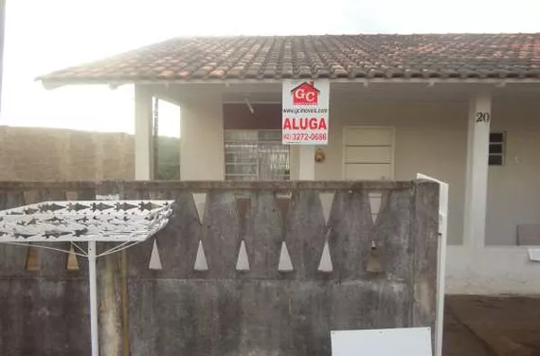 Casa em alvenaria 3 quartos, sala,cozinha, wc, aérea na frente, lavanderia,espaço para 2 carros. - Foto 1