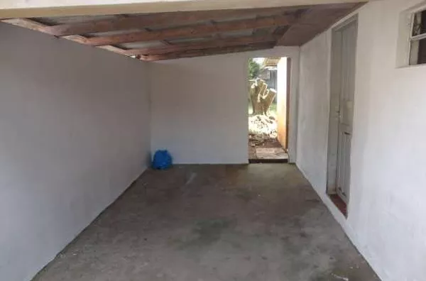Casa Mista contendo 3 quartos, sala,cozinha, 2 banheiros,lavanderia,garagem. - Foto 2