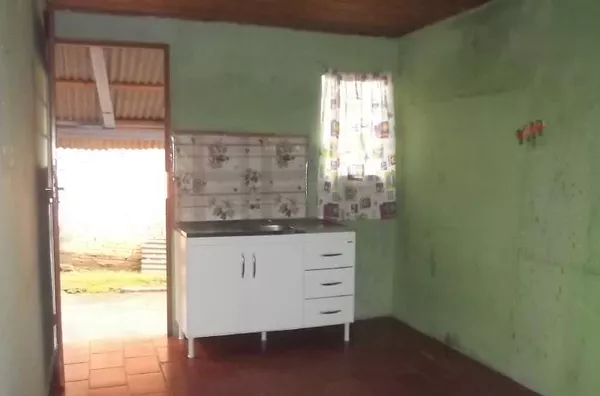 Casa residencial em Alvenaria, contendo de 03 quartos, sala, cozinha, banheiro, garagem e área de serviço coberta - Foto 5