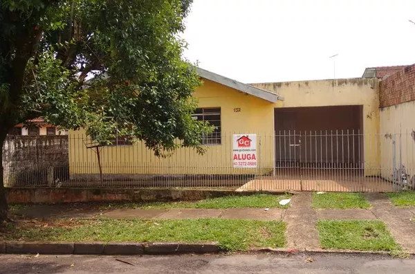 Casa em alvenaria contendo 03 quartos, sala, cozinha, banheiro, área de serviço e garagem. - Foto 1