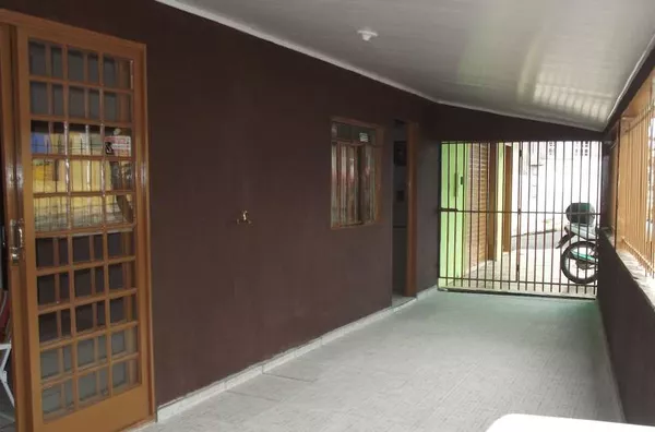 Casa em alvenaria com 2 quartos, sala, cozinha, banheiro, garagem e area de serviço. - Foto 2