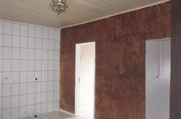 Casa em alvenaria com 2 quartos, sala, cozinha, banheiro, garagem e area de serviço. - Foto 6
