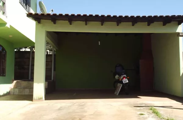 Casa de alvenaria contendo 4 quartos, sala, cozinha,banheiro, lavabo, churrasqueira, garagem.(Mobiliado). - Foto 4