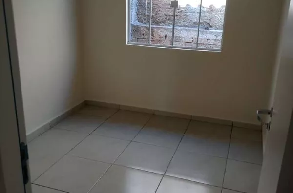Casa em alvenaria contendo 3 quartos, sala, cozinha, banheiro,lavanderia, entrada para carro - Foto 5