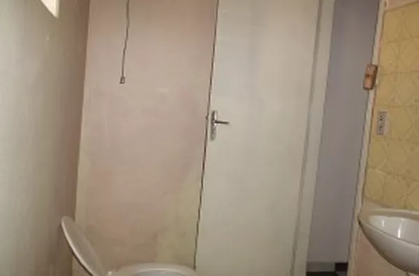 Casa mista contendo 01 quarto, sala, cozinha e wc. - Foto 6