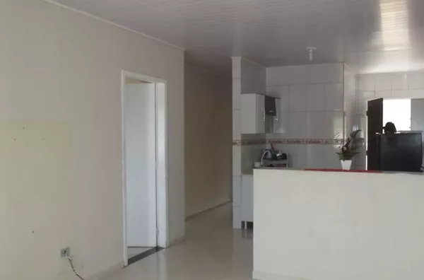 Casa em alvenaria contendo 3 quartos,sala/cozinha conj.,banheiro,lavanderia entrada para carro - Foto 6