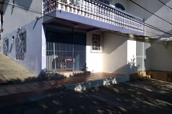 Imóvel em alvenaria: Contendo 02 quartos, 01 sala, 01 copa, 01 cozinha, 01 area de serviço, 01 banheiro, 01 garagem para 01 carro    *******NÃO ACEITA CRIANÇAS, NEM ANIMAIS******    *Imóvel bem localizado próximo a hospital, bancos, supermercados, restaur - Foto 3