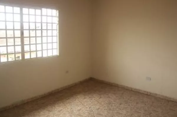 Casa em alvenaria, contendo 02 quartos, sala, cozinha, wc e entrada para carro. - Foto 5
