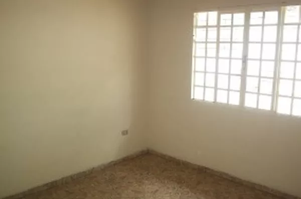 Casa em alvenaria, contendo 02 quartos, sala, cozinha, wc e entrada para carro. - Foto 6