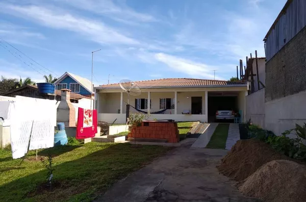 IMÓVEL RESIDENCIAL EM ALVENARIA - CONTENDO 01 SALA, 01 COZINHA, 01 BANHEIRO, 03 QUARTOS, 01 LAVANDERIA, 01 AREA DE CHURRASQUEIRA, 01 GARAGEM P/ 02 CARROS - Foto 2