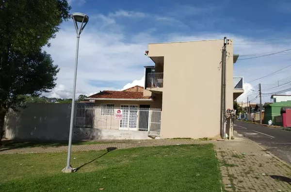 CASA RESIDENCIAL EM ALVENARIA - 02 QUARTOS (SENDO 01 SUÍTE), WC SOCIAL, SALA, COZINHA, LAVANDERIA COBERTA, GARAGEM DIVIDIDA - Foto 1