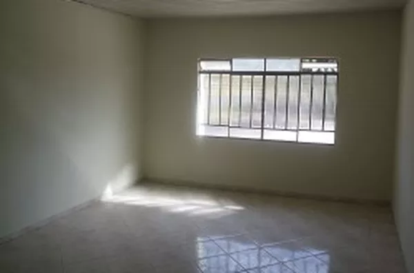 Apartamento de alvenaria contendo 02 quartos, 01 suite, sala, cozinha, wc e area de serviço. - Foto 5