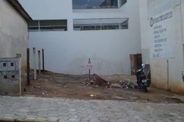 Lote de terreno urbano com160,00 m2