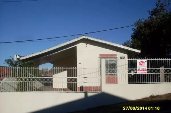 Casa em alvenaria, contendo 03 quartos, sala, cozinha, wc e cobertura p/ carro. - Foto 3