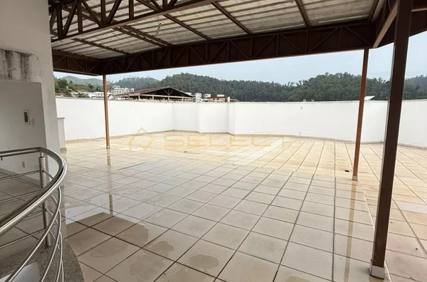 ÁREA EM COMUM
