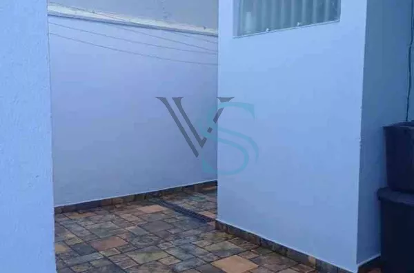Casa na zona Oeste 