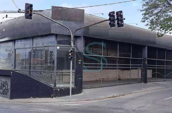 Prédio Comercial para Locação