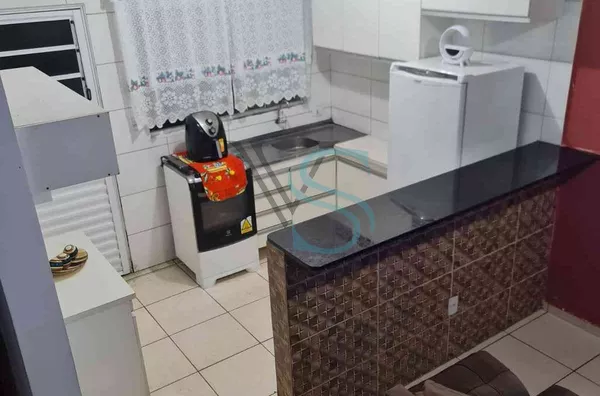 Casa Assobradada em condomínio na zona norte