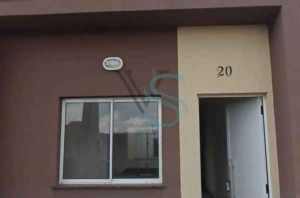 Excelente Casa em Condomínio para Venda e Aluguel