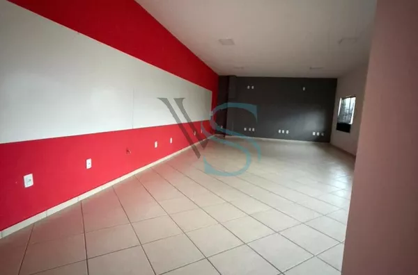 CASA COM SALÃO COM TRES DORMITORIOS, SANTA ROSALIA, SOROCABA