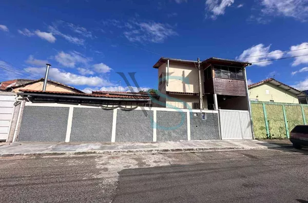 Excelente casa de 3 dormitórios, 2 suítes, Vila Mineirão 