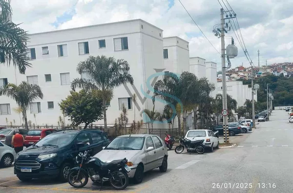 Apartamento com 2 vagas de garagem