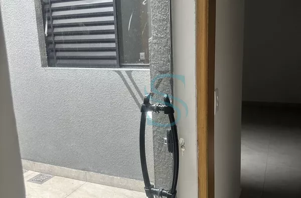 casa com acabamento único 2 dormitórios!