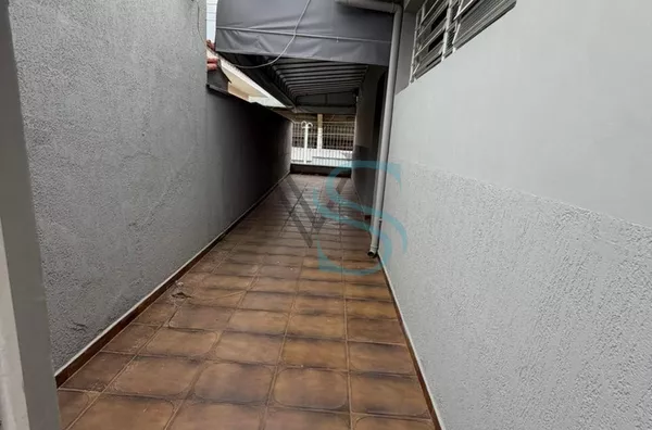 CASA COM SALÃO COM TRES DORMITORIOS, SANTA ROSALIA, SOROCABA