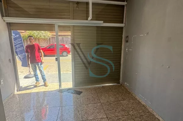 Salão Comercial para Alugar – Rua Atanazio Soares