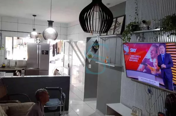 EXCELENTE CASA JARDIM TOPAZIO