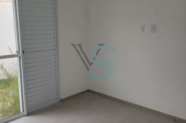 Excelente Casa em Condomínio para Venda 