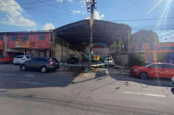 Ótimo barracão disponível!