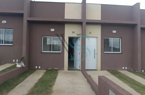 Excelente Casa em Condomínio para Venda e Aluguel