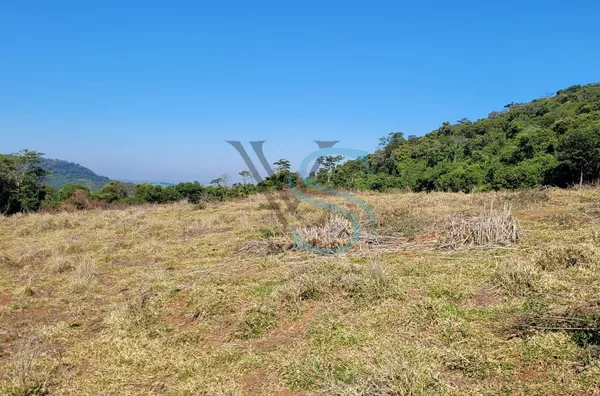 ? SÍTIO À VENDA ou ALUGA