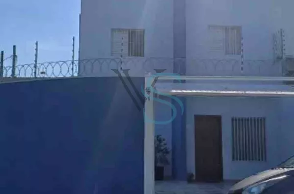 Casa na zona Oeste 