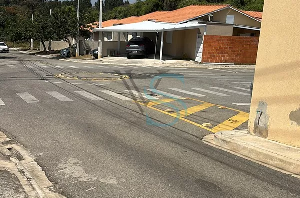 Casa em condomínio Ouro Verde II