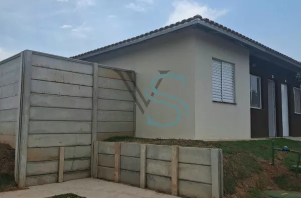 Casa em condomínio para aluguel, 2 quarto(s),  Vila Bom Jesus, Sorocaba