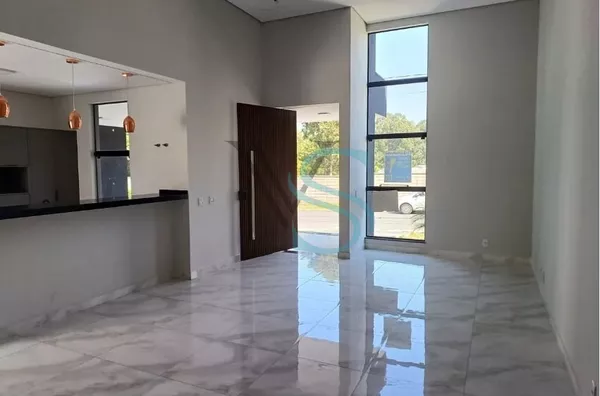 Excelente Casa em Condomínio Residencial Le France