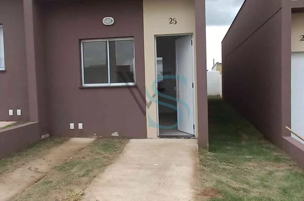 Excelente Casa em Condomínio para Venda 