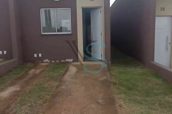 Excelente Casa em Condomínio 